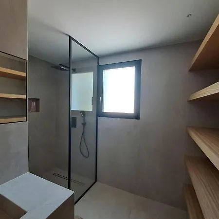 Βίλα Reminiscence 12 People With Pool *